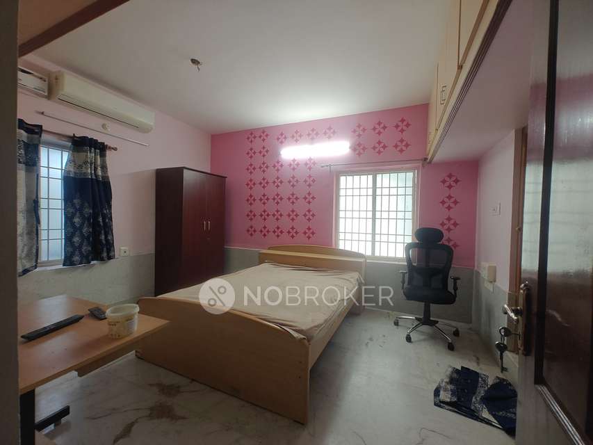 2 BHK Flat In Vishwas Crown for Rent  In Sembakkam