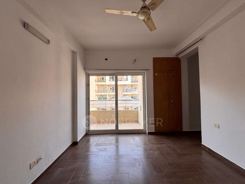 3 BHK Flat In Purvanchal Royal Park For Sale  In Purvanchal Royal Park