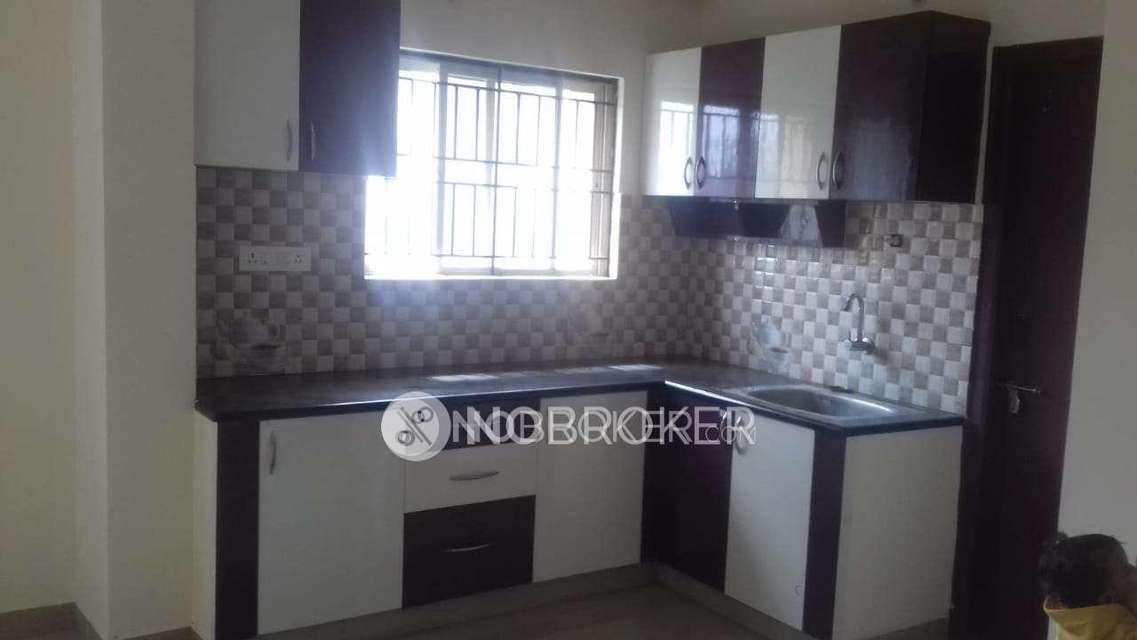 2 BHK Flat In Sri Vantha Apartment For Sale  In Electronic City