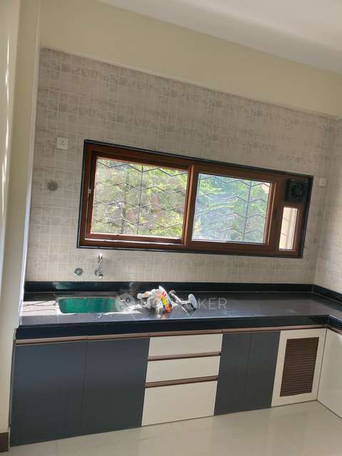 3 BHK Flat In Khodadad Mansion for Rent  In Camp