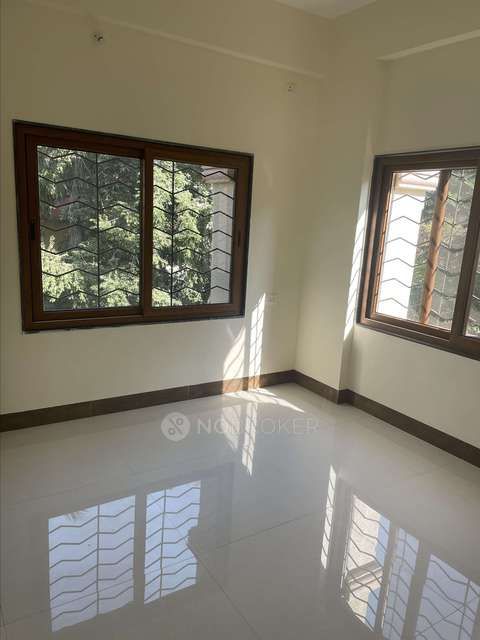 3 BHK Flat In Khodadad Mansion for Rent  In Camp
