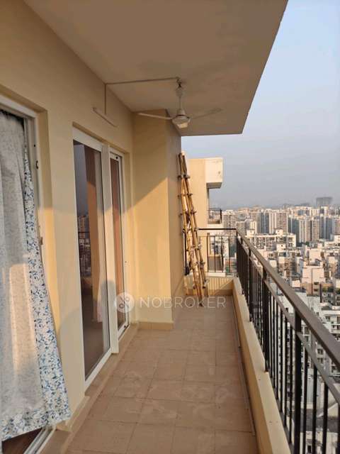 3 BHK Flat In Amarpali Crystal Homes for Rent  In Sector 76