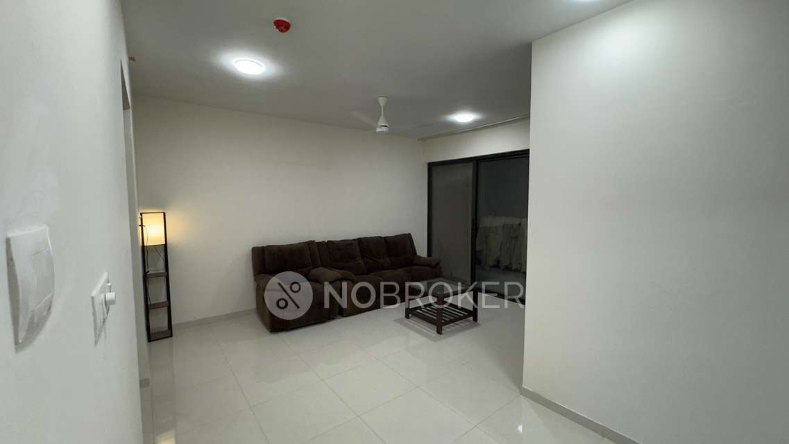 2 BHK Flat In Mantra Mesmer for Rent  In Mundhwa
