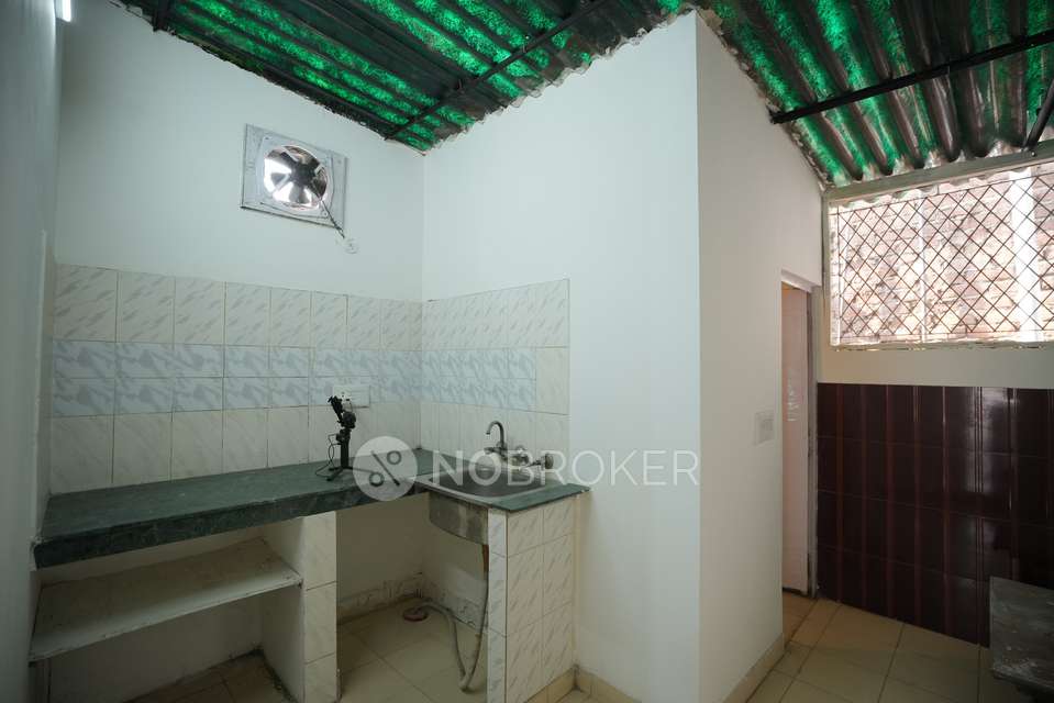 2 BHK Flat for Rent  In Pant Nagar