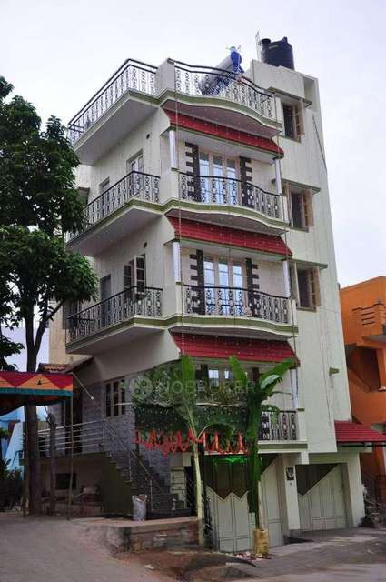 4+ BHK Flat For Sale  In Kumaraswamy Layout