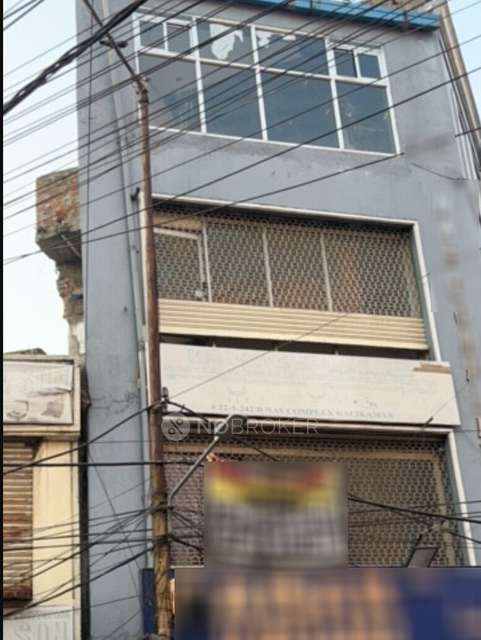 Shop in  Pathar Gatti, Hyderabad for sale 