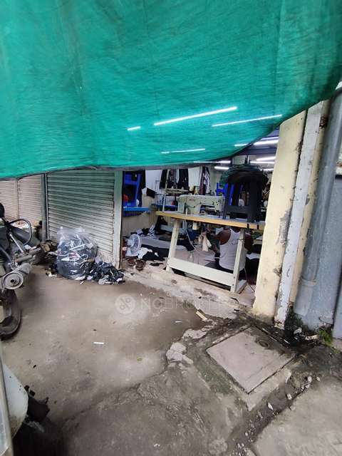 Shop in Guruwar Peth, Pune for sale 