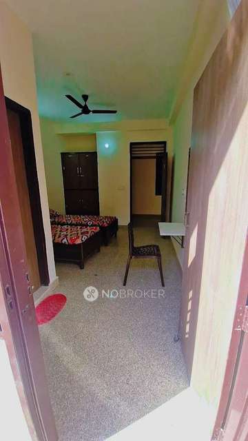 PG for Anyone in  Sector 30