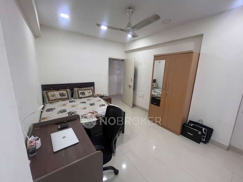 2 BHK Flat In Lake Avenue Chs for Rent  In Powai, Mumbai