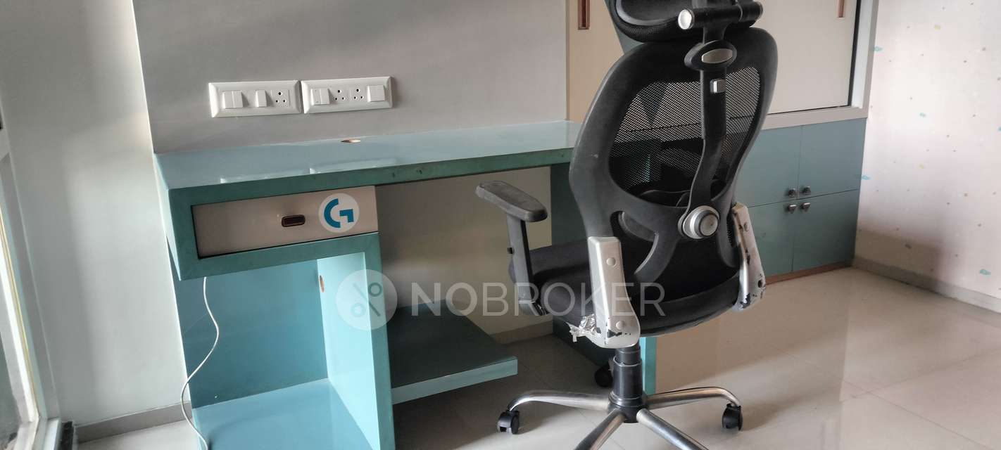 2 BHK Flat In Pyramid Atlante for Rent  In Pimpri-chinchwad