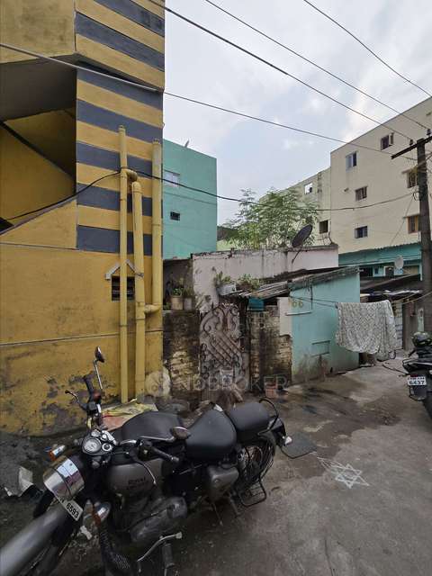 Plot For Sale  In Koyambedu