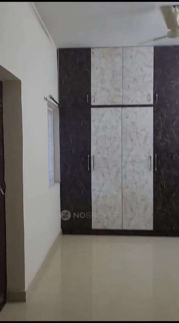 Single Room for Female In 2 BHK  In Gachibowli