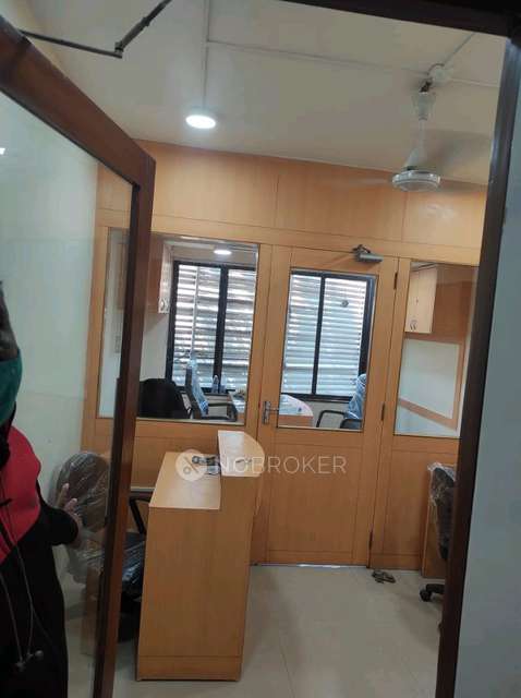 Office Space in Gera Junction Lullanagar Chowk, Pune for Rent 