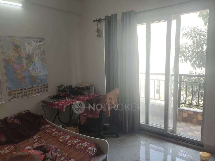 Single Room for Female In 2 BHK  In Keystone Owners Residency In Kasavanahalli