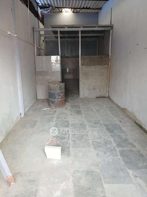 Shop in Juhu, Mumbai for sale 