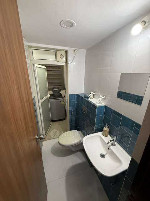 1 BHK Flat In Lodha Amara For Sale  In Thane