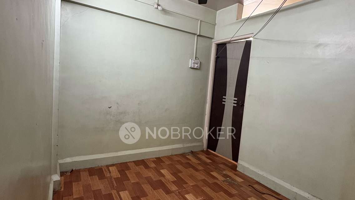 1 BHK Flat In Vakratund Building  for Rent  In Budhwar Peth