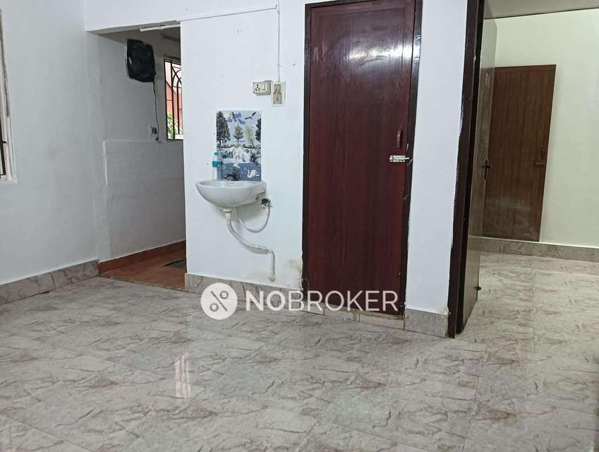 2 BHK Flat In Ganesh Apartment For Sale  In Aminjikarai