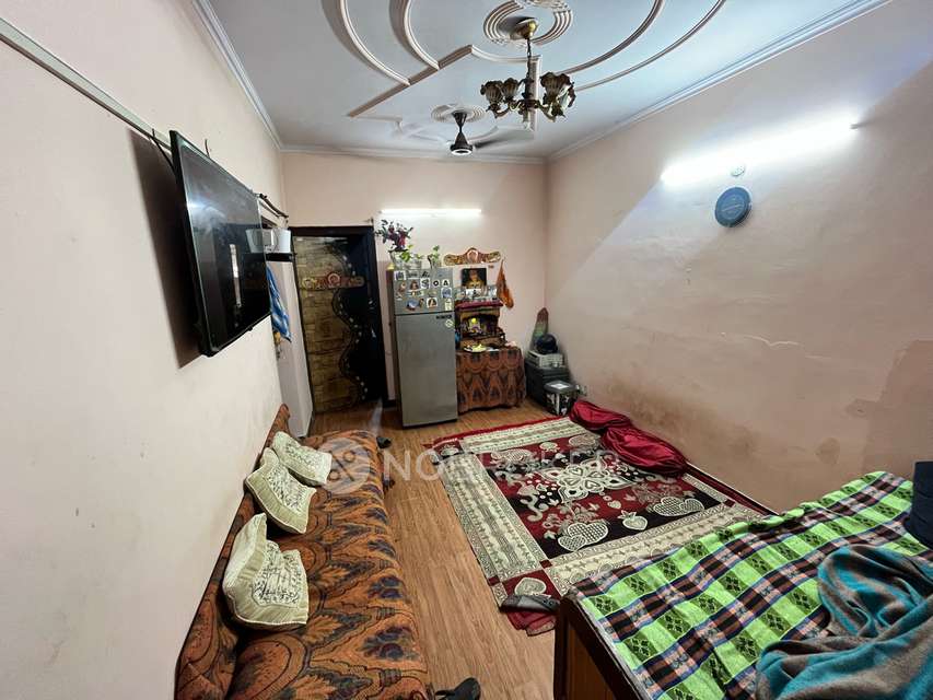 2 BHK Flat For Sale  In  Shalimar Garden Extension I