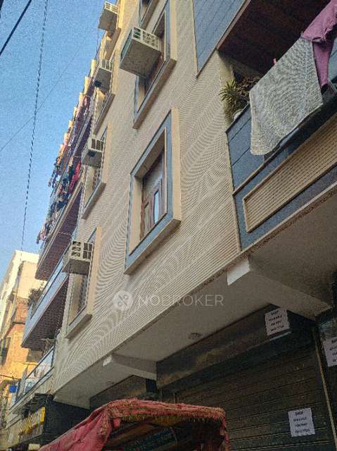 Shop in Uttam Nagar, Delhi for sale 