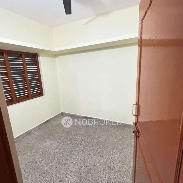 1 BHK Flat In Standalone Building  for Rent  In Hsr Layout 5th Sector