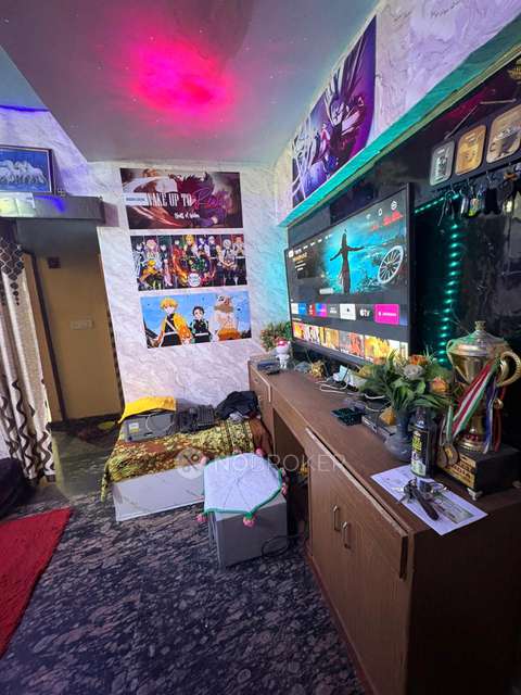 2 BHK Flat In Radhika Apartments, Dwarka Sector 14 For Sale  In Dwarka Sector 14