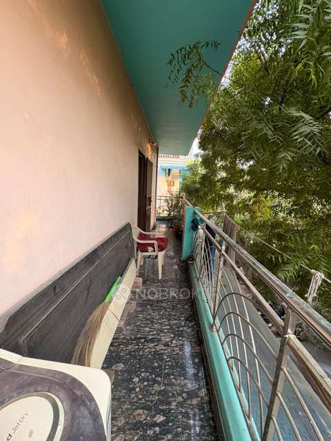 2 BHK Flat In Radhika Apartments, Dwarka Sector 14 For Sale  In Dwarka Sector 14