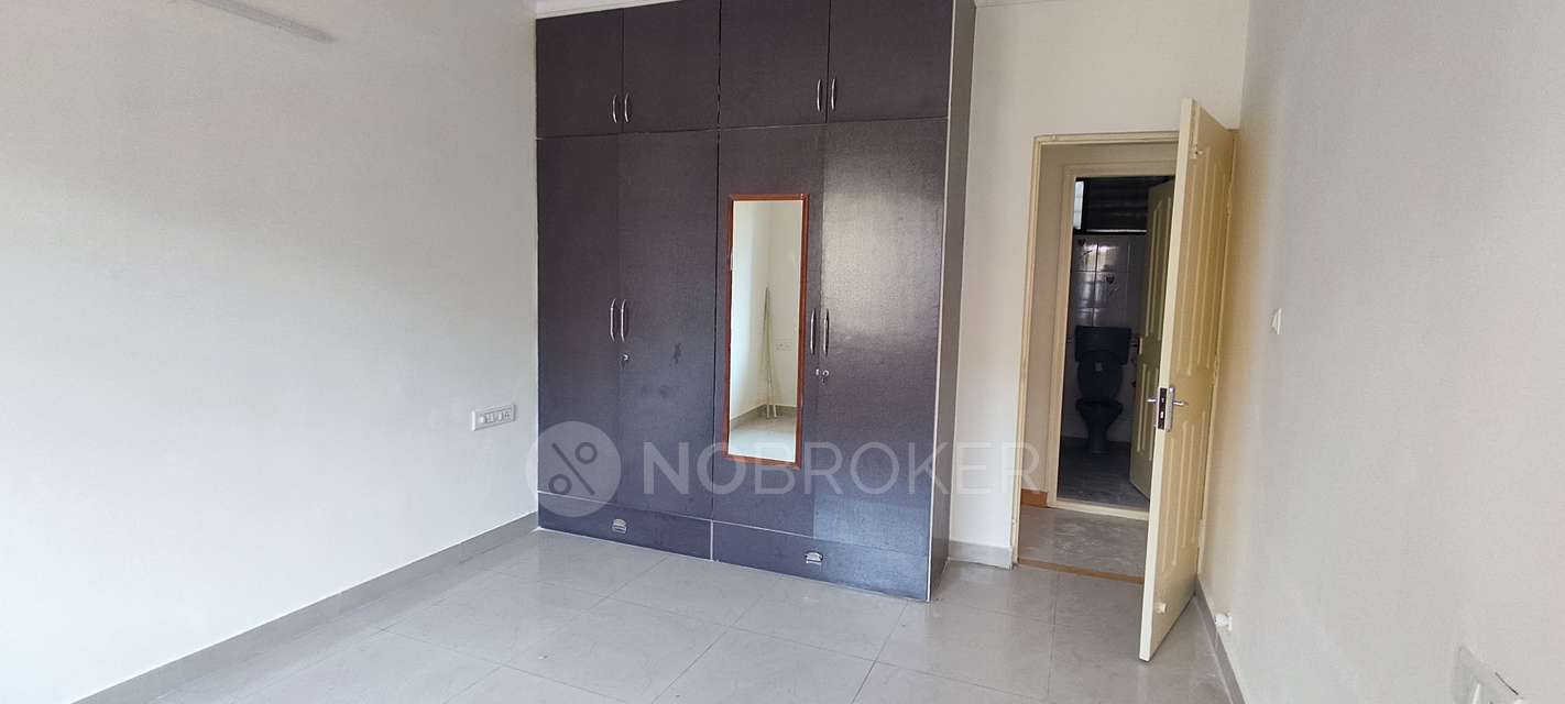 3 BHK Flat In Silver Medows  for Rent  In Harulur Road