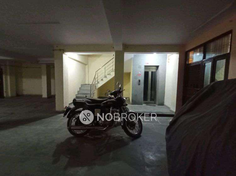 3 BHK Flat In Vishvkarma Colony, Pul Pehladpur For Sale  In Lal Kuan