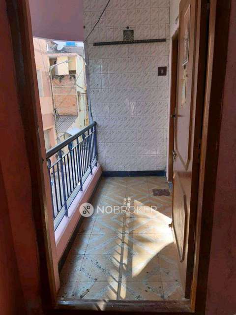 1 BHK Flat In Blue Buiiding for Rent  In Nsk Nagar, Arumbakkam