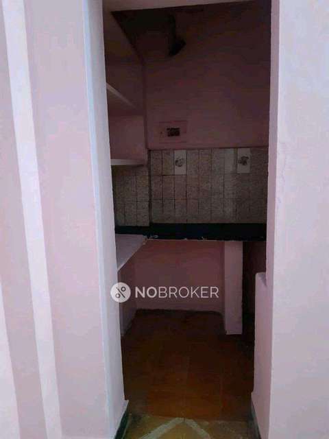 1 BHK Flat In Blue Buiiding for Rent  In Nsk Nagar, Arumbakkam