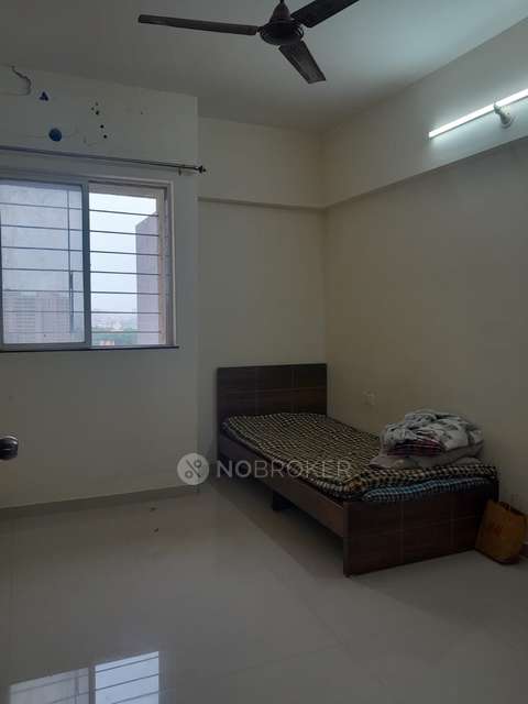 Single Room for Female In 3 BHK  In Mantra Insignia In Mundhwa