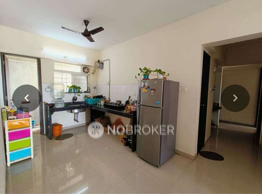 Single Room for Female In 3 BHK  In Mantra Insignia In Mundhwa