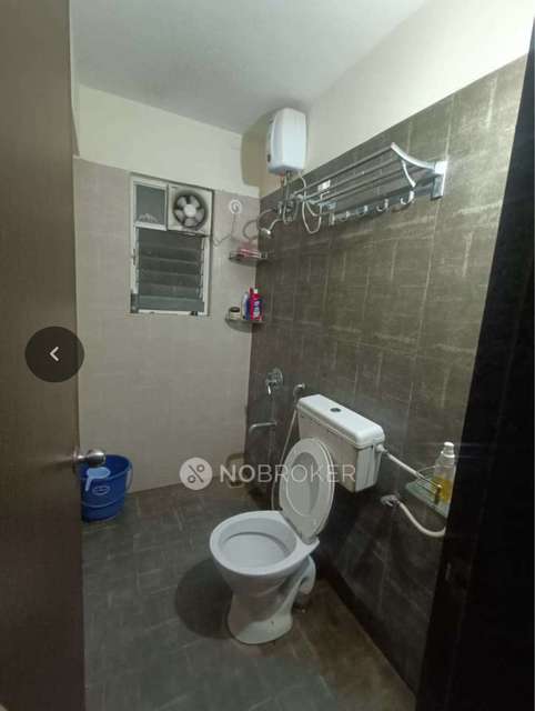 Single Room for Female In 3 BHK  In Mantra Insignia In Mundhwa
