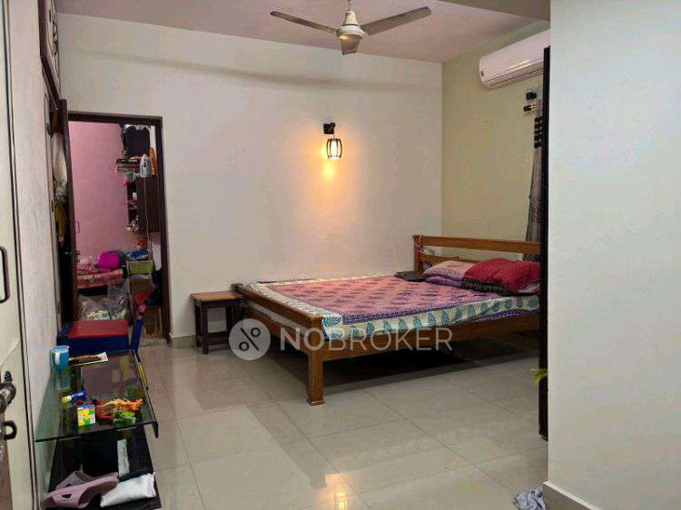 3 BHK Flat In Srichakra Ramraj Apts for Rent  In 12th Avenue