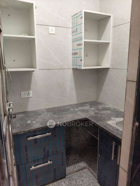 Godown/Warehouse in  Rohini, Delhi for Rent 