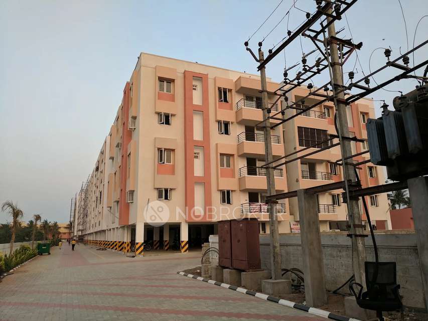 Shared Room for  In 4 BHK  In Raj Paris Ram Nivas In Pallavaram