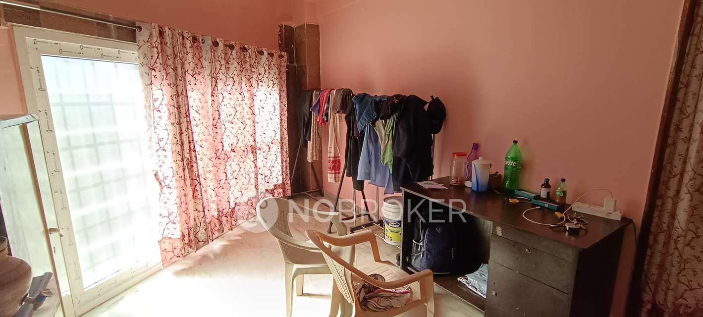 1 BHK Flat for Rent  In Banjara Hills Road No-4