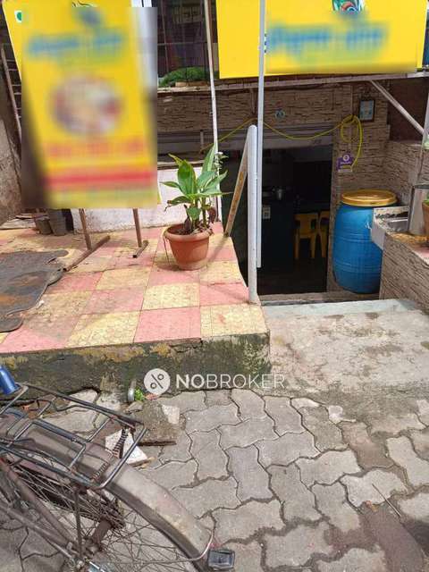 Shop in Shaniwar Peth, Pune for sale 
