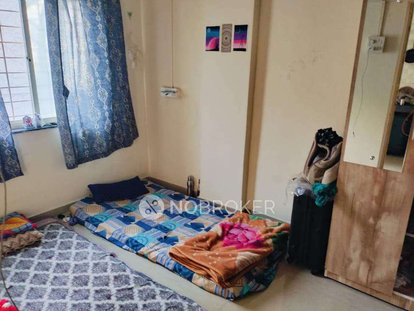 Shared Room for Female In 2 BHK  In Old Sangvi