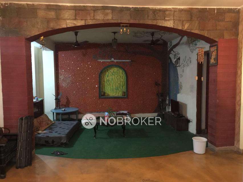 Single Room for Male In 1 RK  In Standalone Buikding In Sector 25