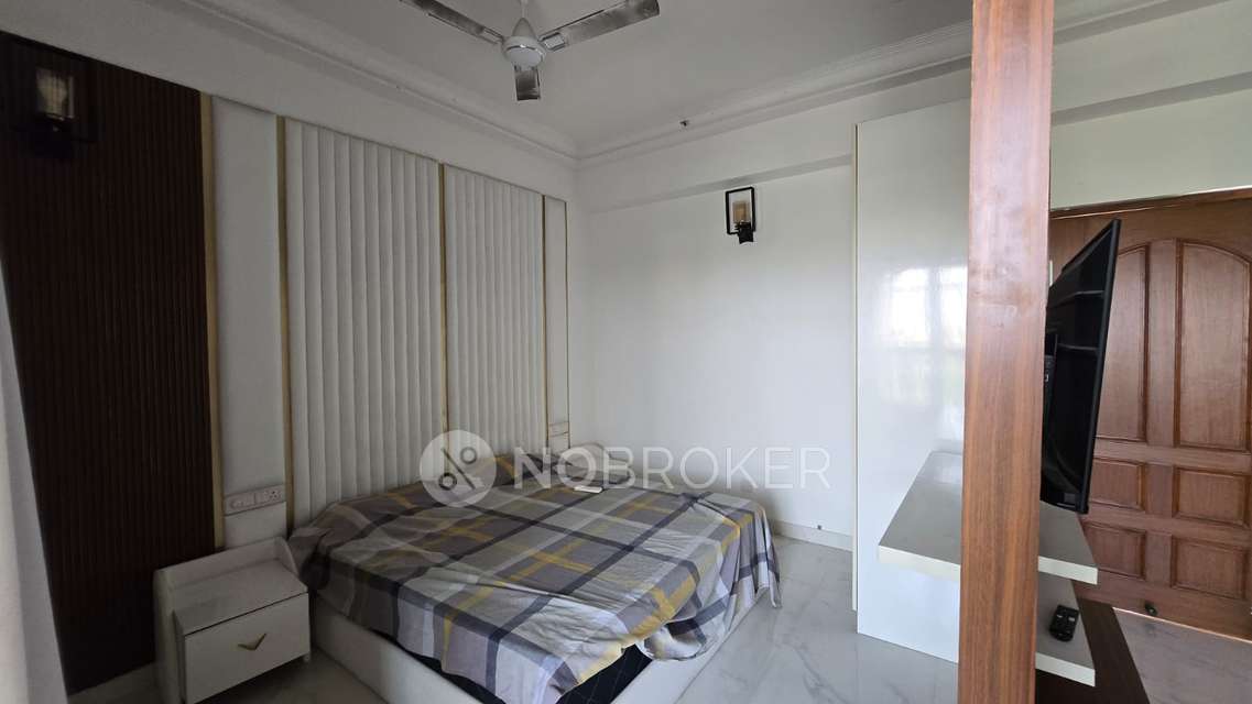 1 BHK Flat In Purvanchal Royal City, Sector, Chi V for Rent  In Sector, Chi V