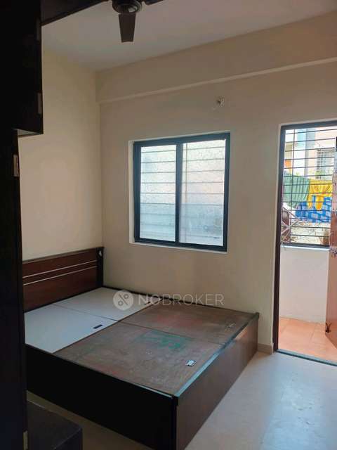 2 BHK Flat In Shreehari Apartment for Rent  In Chintamani Chowk