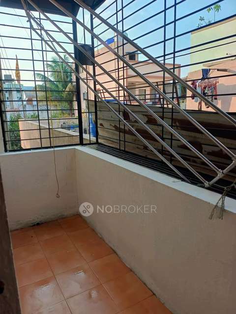 2 BHK Flat In Shreehari Apartment for Rent  In Chintamani Chowk