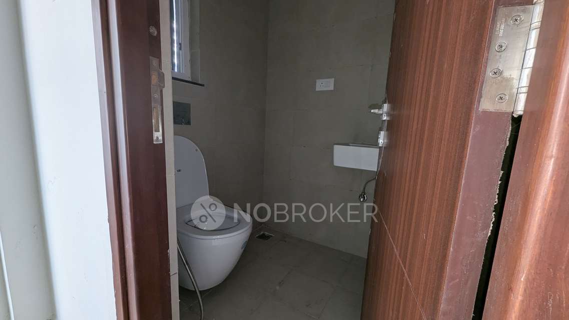 3 BHK Flat In Ghr Titania,  Kondapur For Sale  In  Kondapur
