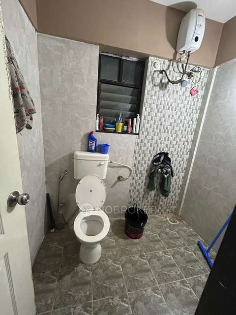 Single Room for Female In 2 BHK  In Viman Platinum In Viman Nagar