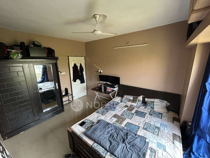 Single Room for Female In 2 BHK  In Viman Platinum In Viman Nagar