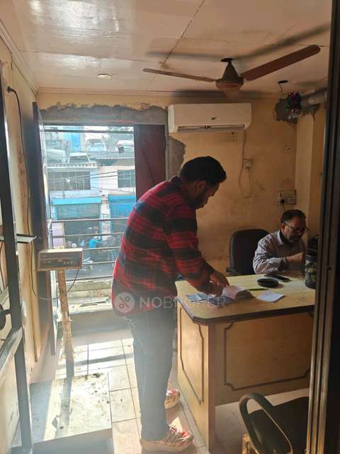 Industrial Building in La Fortuna, Delhi for sale 