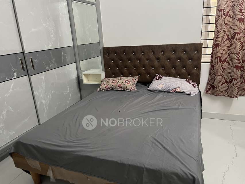 2 BHK Flat In Sr Emeral Apartment, Nagavarapalya, Cv Raman Nagar for Rent  In May Flower Gardens