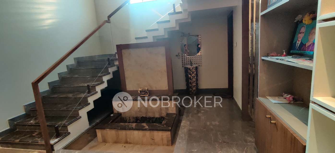 4+ BHK House For Sale  In Singasandra
